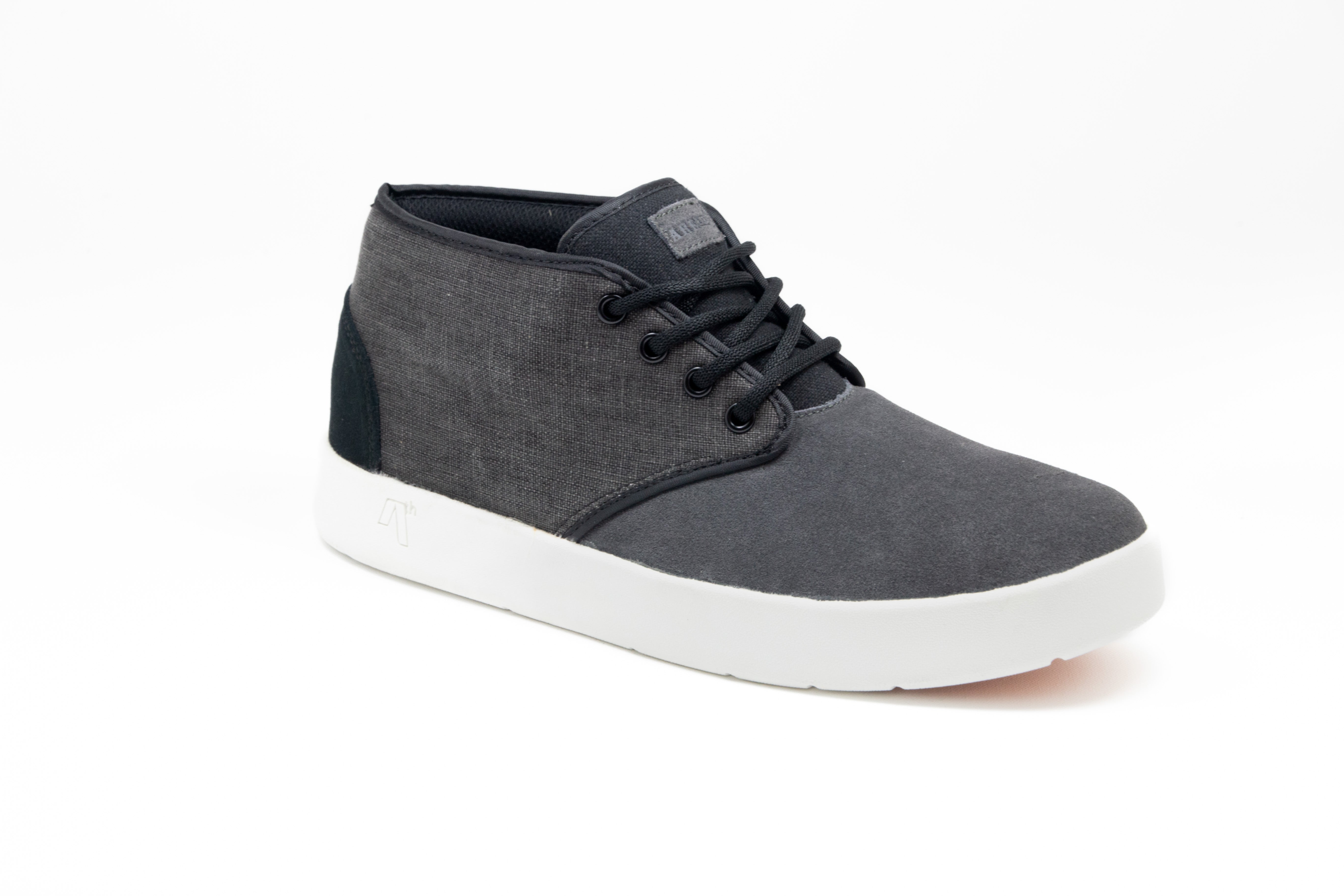 BULIT- GREYSCALE – AREth Footwear